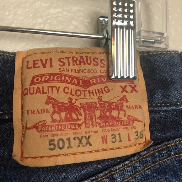 Vintage Y2k Levi's 501 501XX Blue Classic Straight Button Fly Denim Jeans 31x36 - Picture 7 of 13